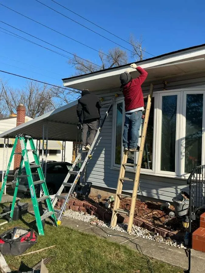 Restoration crew performing exterior repair in Gardendale